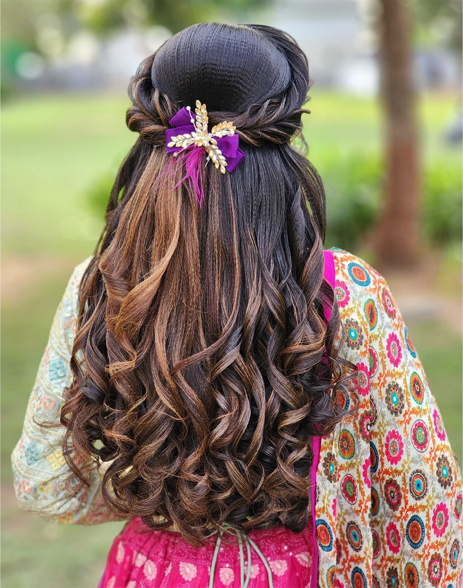 Opposite Twist With Open Hair Style Md0029