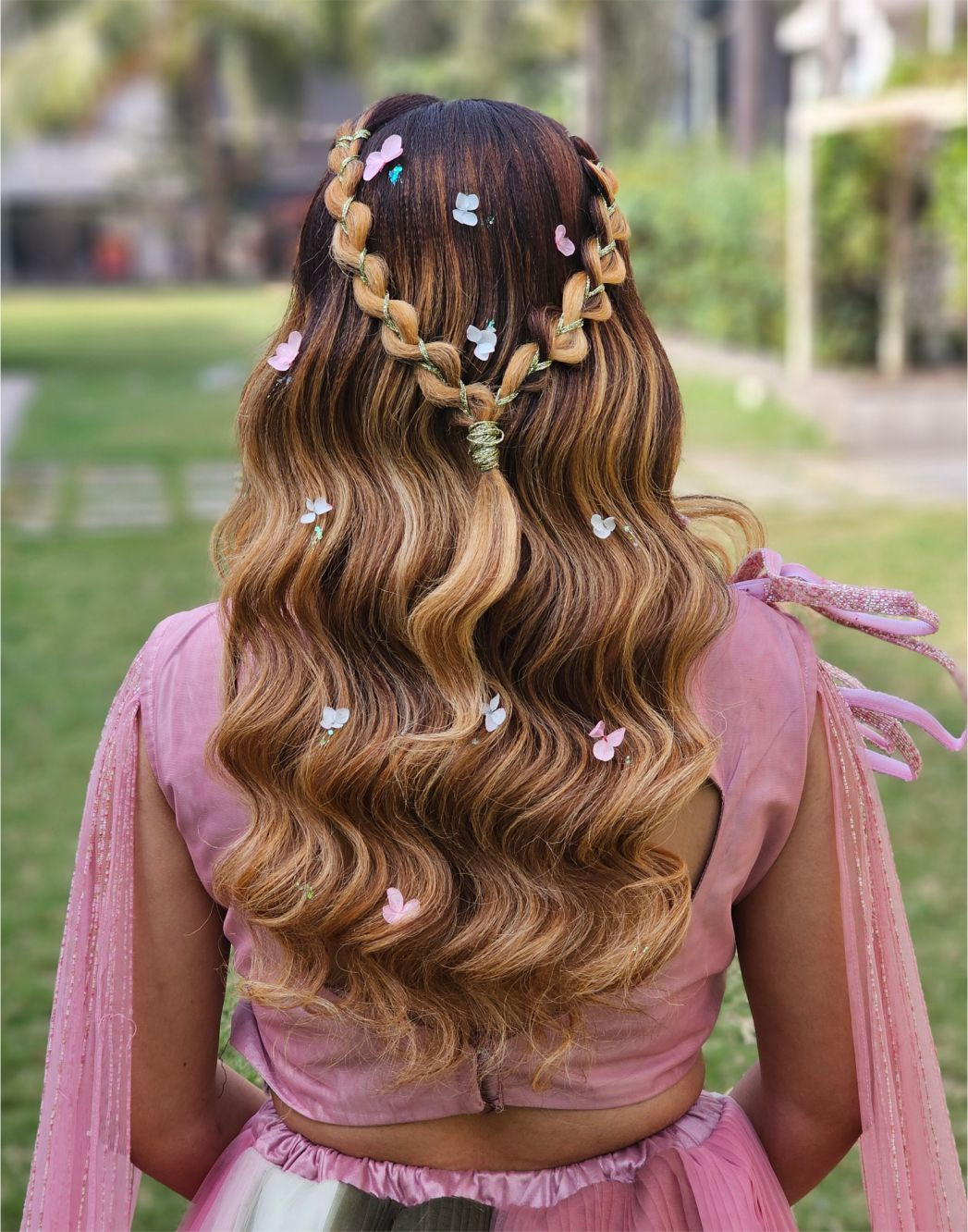 Wavy Curls With Open Hair Style - Rl0037
