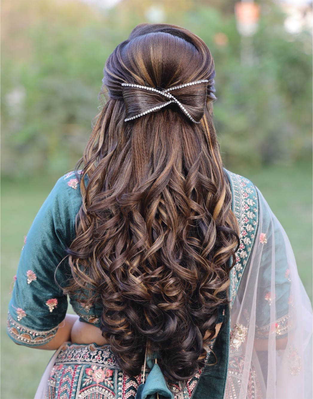 Bow With Open Curls Hair Style - Md0060